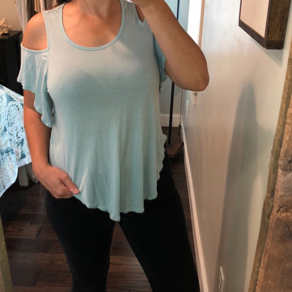 Express factory xsmall cold shoulder top - Picture 5 of 5